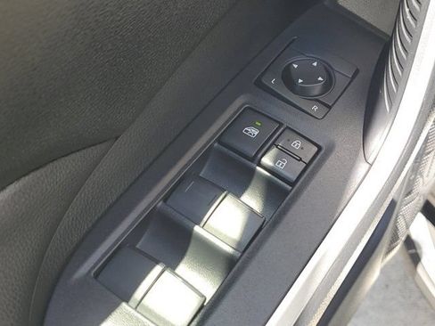 Used 2023 Toyota RAV4 LE FWD image 22