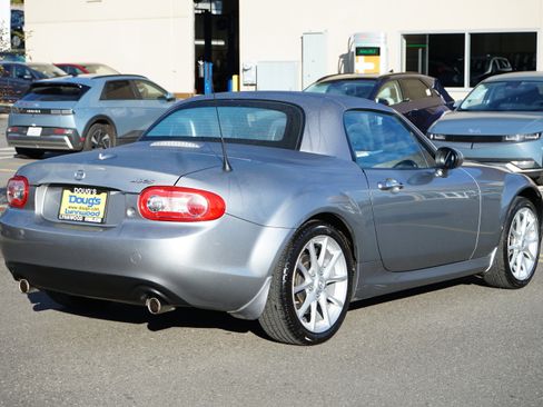 Used 2012 MAZDA MX-5 Miata Grand Touring w/ Premium Pkg image 4