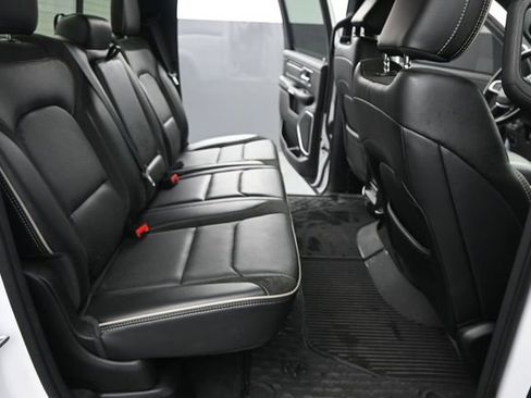 Used 2023 RAM 1500 Laramie AWD/4WD image 18