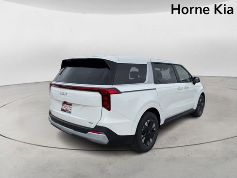 New 2026 Kia Carnival LXS FWD image 4