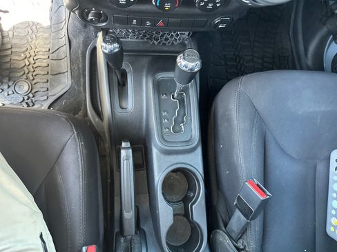 Used 2014 Jeep Wrangler Unlimited Sport w/ Quick Order Package 24S AWD/4WD image 14