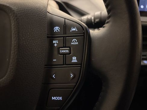 Used 2023 Toyota Prius Limited image 14