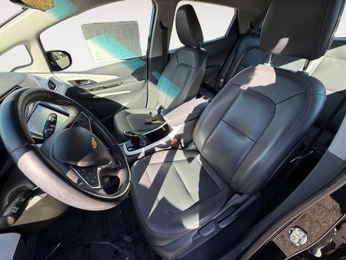 Used 2021 Chevrolet Bolt Premier image 10