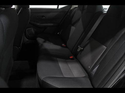 Used 2024 Nissan Sentra SV FWD image 17