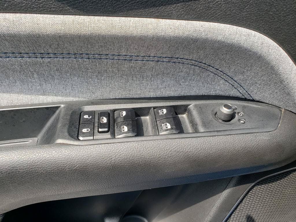 Used 2024 Jeep Compass Latitude AWD/4WD image 19