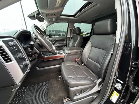 Used 2018 GMC Sierra 1500 SLT AWD/4WD image 26