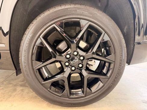 Used 2025 Chevrolet Traverse RS AWD/4WD image 13