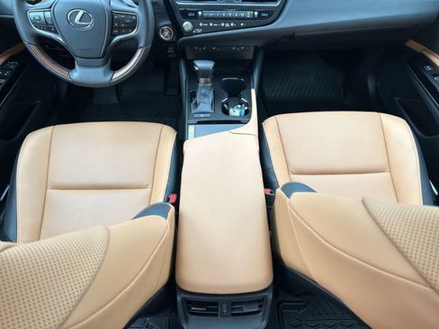 Used 2023 Lexus ES 250 w/ Premium Package AWD/4WD image 20