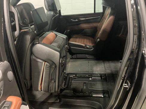 Used 2023 GMC Yukon XL Denali Ultimate image 21