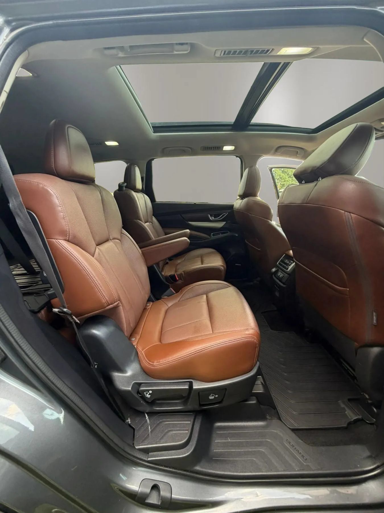 Used 2019 Subaru Ascent Touring w/ Popular Package #3 AWD/4WD image 12