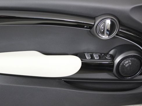 Certified 2023 MINI Cooper S image 12