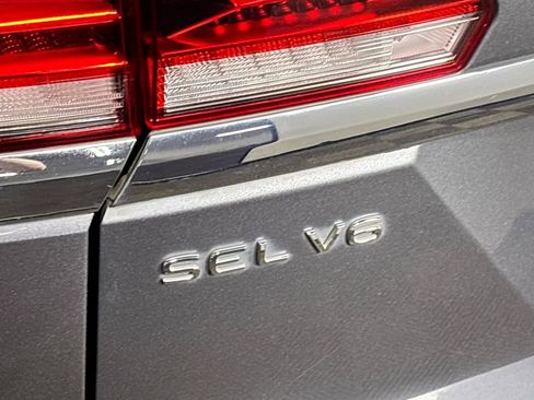 Used 2022 Volkswagen Atlas SEL image 25