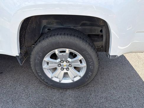 Used 2022 Chevrolet Colorado LT w/ Fleet Safety Package RWD image 12