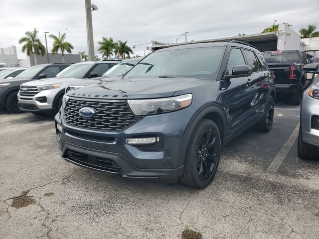 Used 2023 Ford Explorer ST-Line w/ Class IV Trailer Tow Package RWD image 31