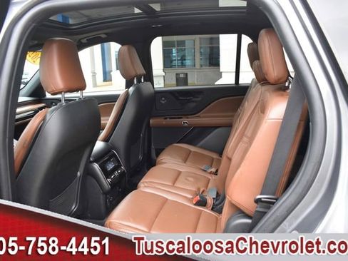 Used 2022 Lincoln Aviator Reserve image 25