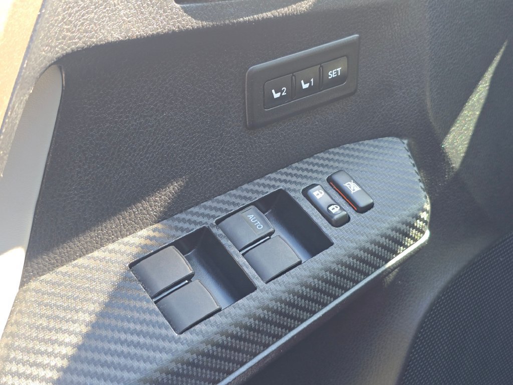 Used 2014 Toyota RAV4 Limited AWD/4WD image 31