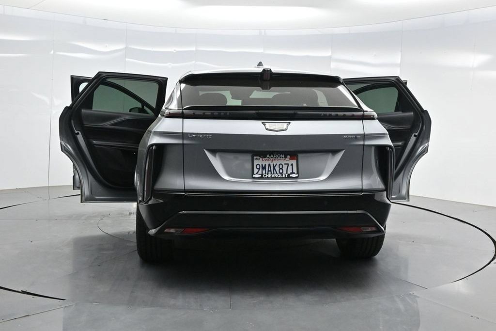 Used 2024 Cadillac Lyriq Sport RWD image 45