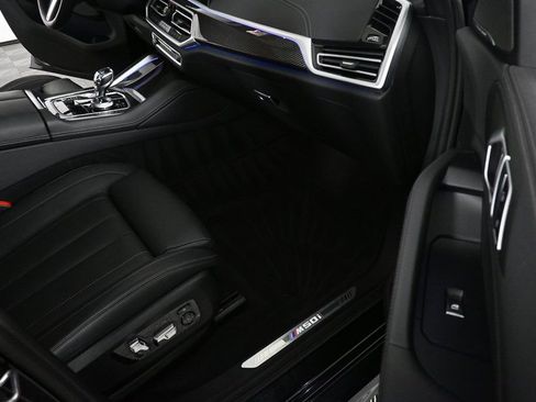 Used 2022 BMW X6 M50i w/ Executive Package image 21