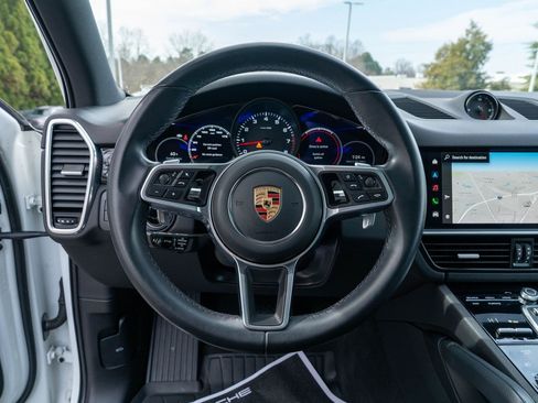 Certified 2023 Porsche Cayenne Platinum Edition AWD/4WD image 26