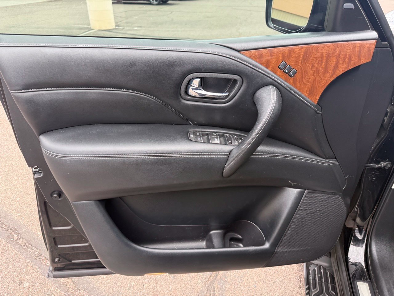 Used 2019 INFINITI QX80 Luxe w/ Proassist Package RWD image 16
