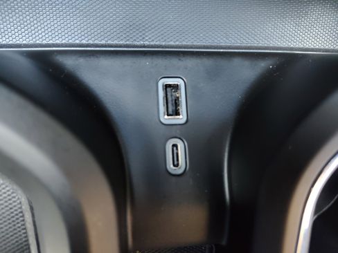 Used 2025 GMC Sierra 2500 Denali Ultimate image 23