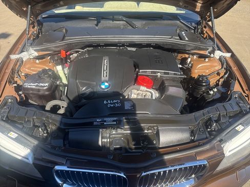 Used 2012 BMW 135i Convertible image 52