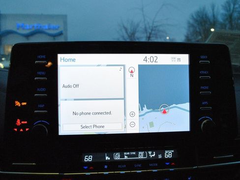 Certified 2022 Toyota Sienna XLE image 22