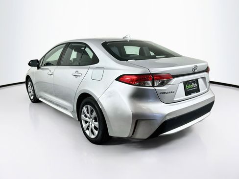 Used 2021 Toyota Corolla LE FWD image 5