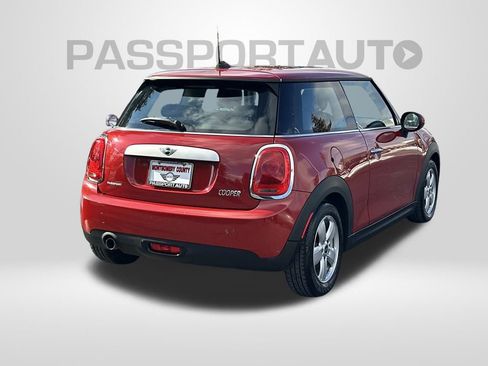 Used 2014 MINI Cooper 2-Door Hardtop image 5