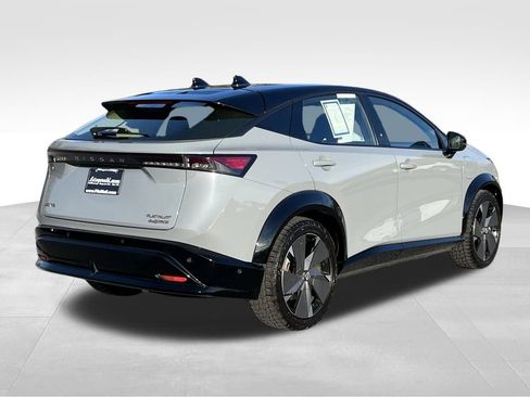 Used 2023 Nissan Ariya image 7