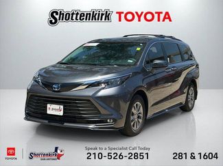 Certified 2025 Toyota Sienna XLE w/ XLE Plus Package FWD video 1
