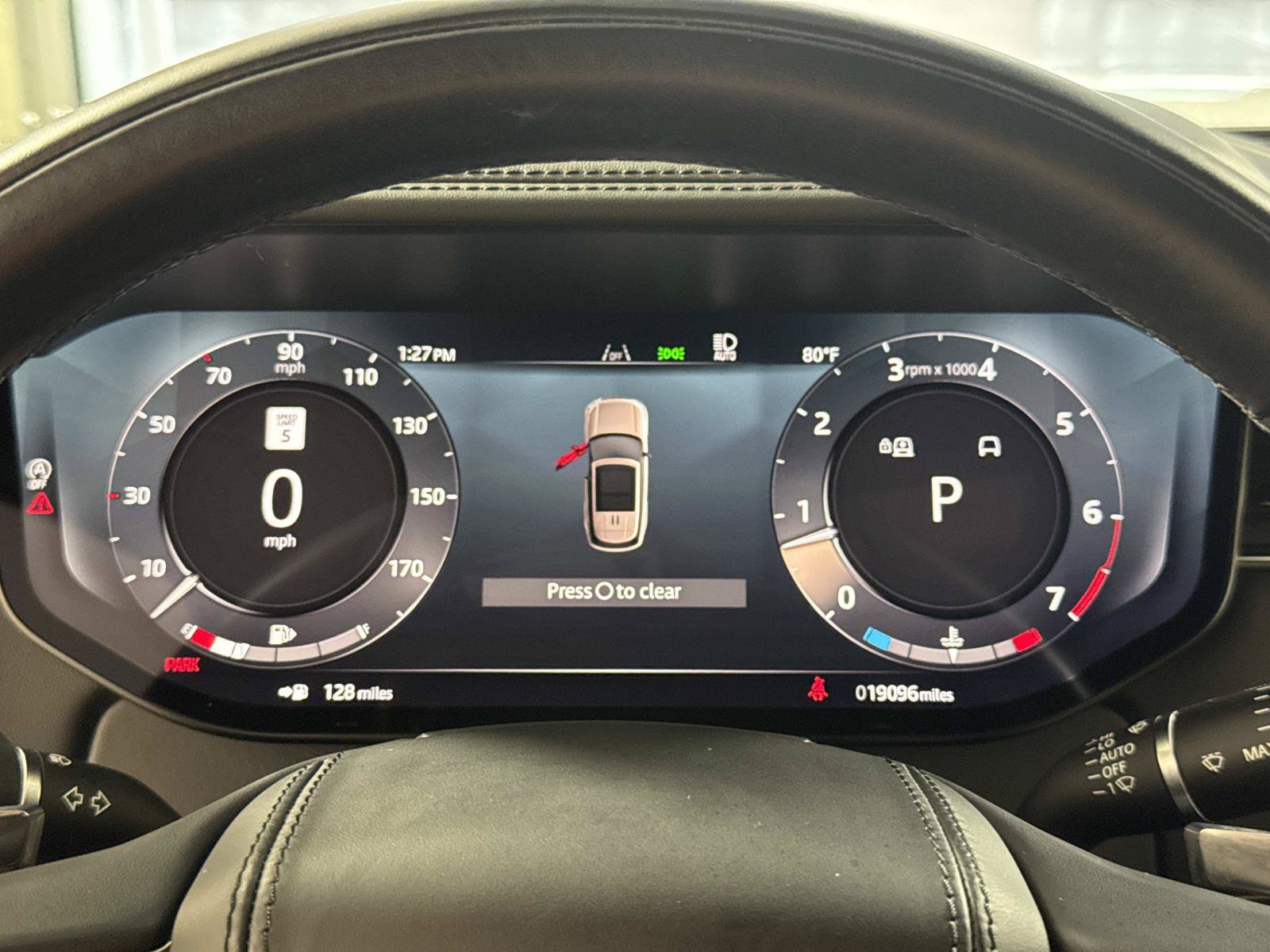 Used 2025 Land Rover Range Rover SE AWD/4WD image 32