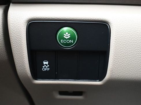 Used 2016 Honda Accord EX-L image 39