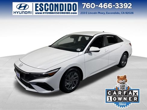 Certified 2024 Hyundai Elantra SEL FWD image 1