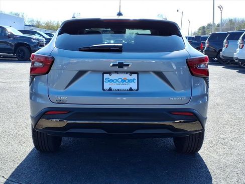 Certified 2025 Chevrolet Trax ACTIV w/ Sunroof Package image 5