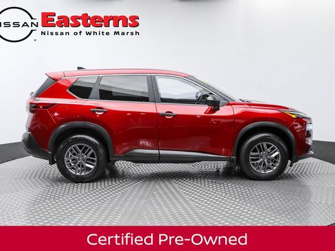 Used 2022 Nissan Rogue S image 5