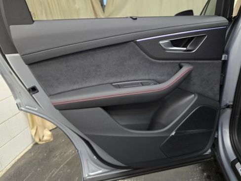 New 2026 Audi SQ7 Prestige AWD/4WD image 32