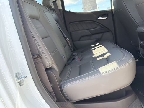 Used 2021 GMC Canyon Denali image 18