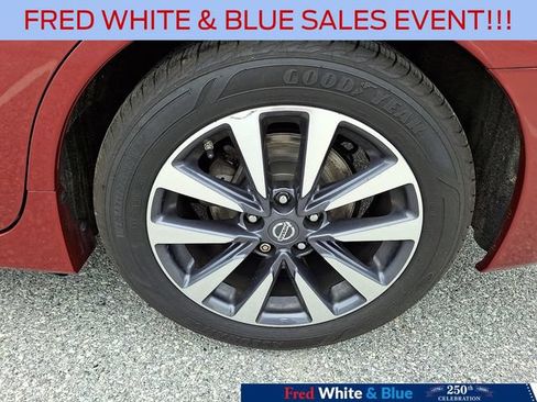 Used 2016 Nissan Altima 2.5 SV FWD image 28