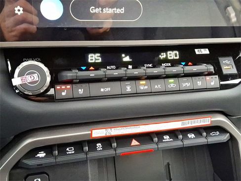 New 2026 Toyota Tundra Platinum image 16