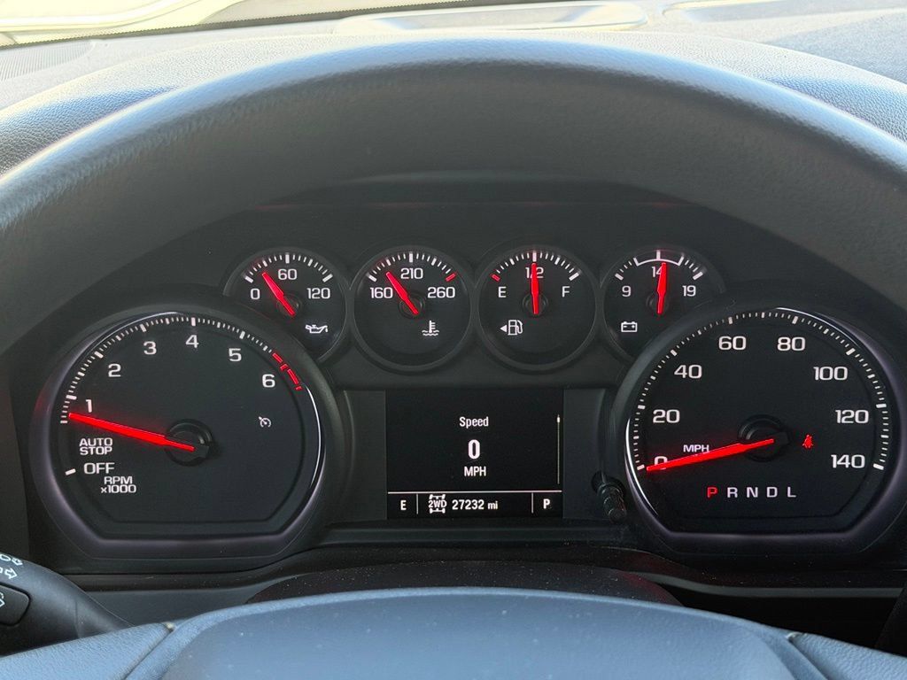 Used 2023 Chevrolet Silverado 1500 Custom AWD/4WD image 9