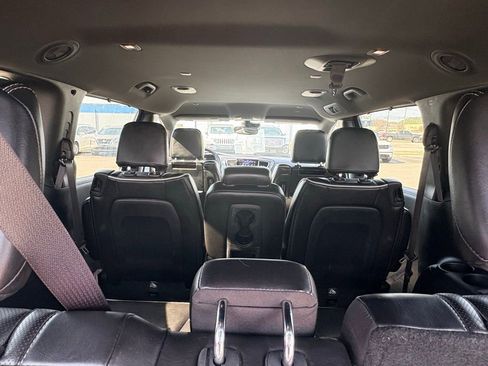 Used 2018 Chrysler Pacifica Limited FWD image 7