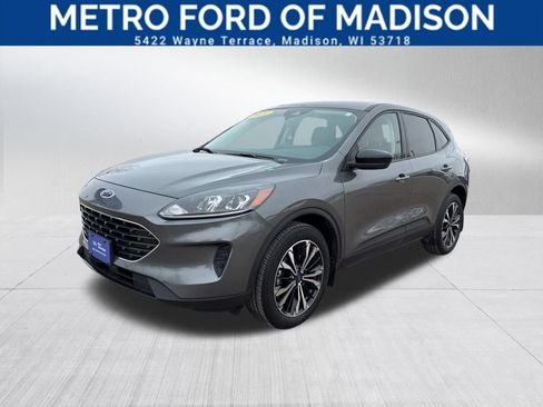 Certified 2022 Ford Escape SE w/ SE Sport Appearance Package image 5