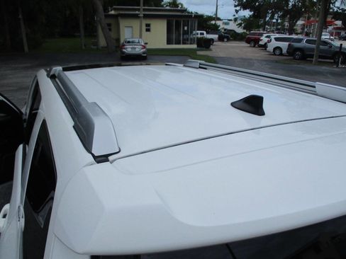 Used 2017 Toyota 4Runner SR5 Premium image 34