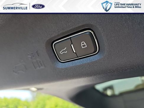 New 2026 Ford Expedition Platinum image 16