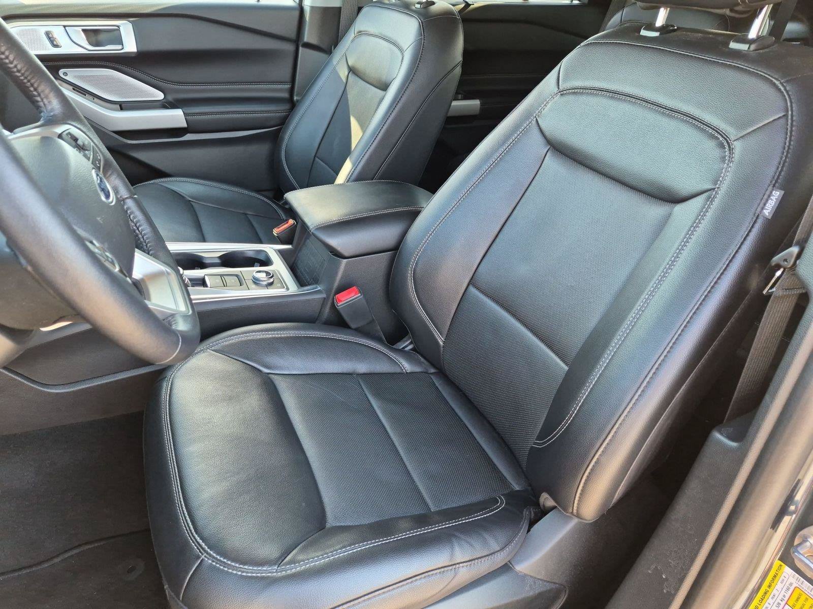 Used 2024 Ford Explorer Limited w/ Limited Technology Package AWD/4WD image 11