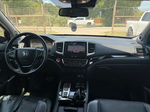 Used 2016 Honda Pilot Elite image 22