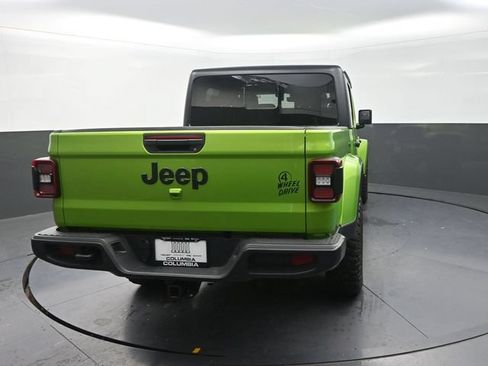 Used 2025 Jeep Gladiator Sport AWD/4WD image 9