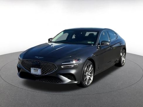 Used 2025 Genesis G70 2.5T image 4