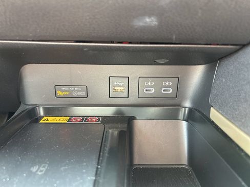 Used 2026 Toyota Camry LE FWD image 29